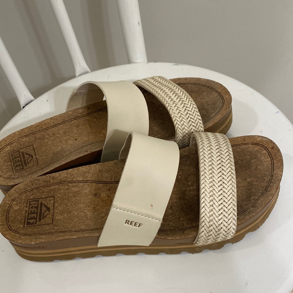 Reef Cushion Sandals